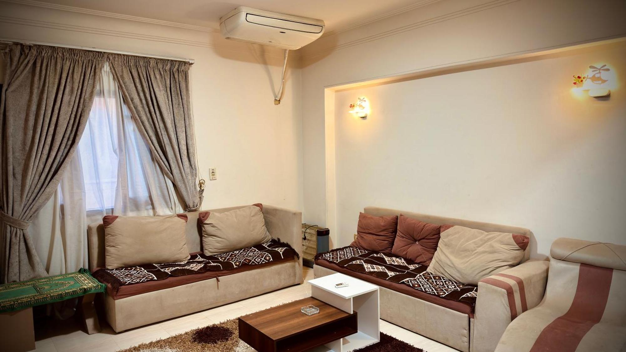 Elegant 3 In Private In New Apartment