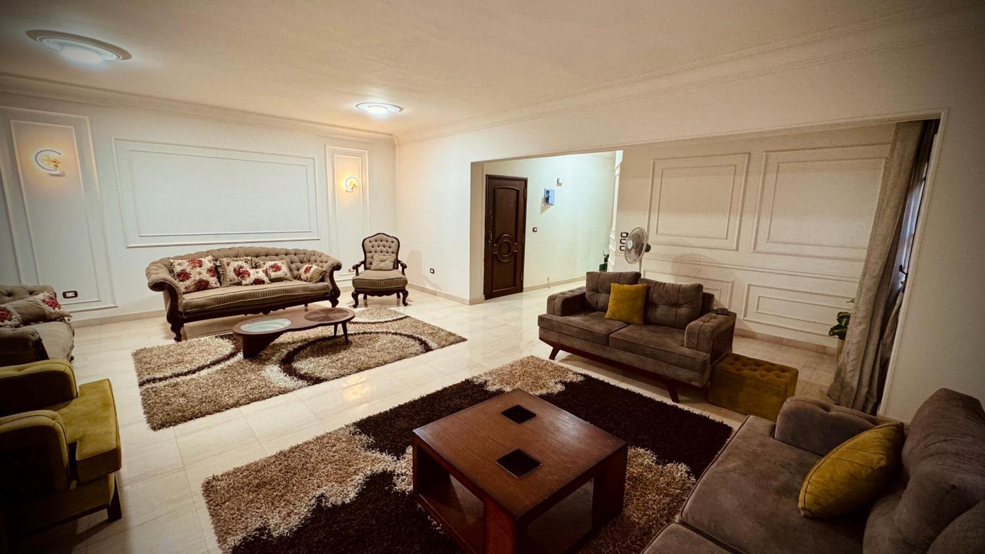 Elegant 3 In Private In New Cairo