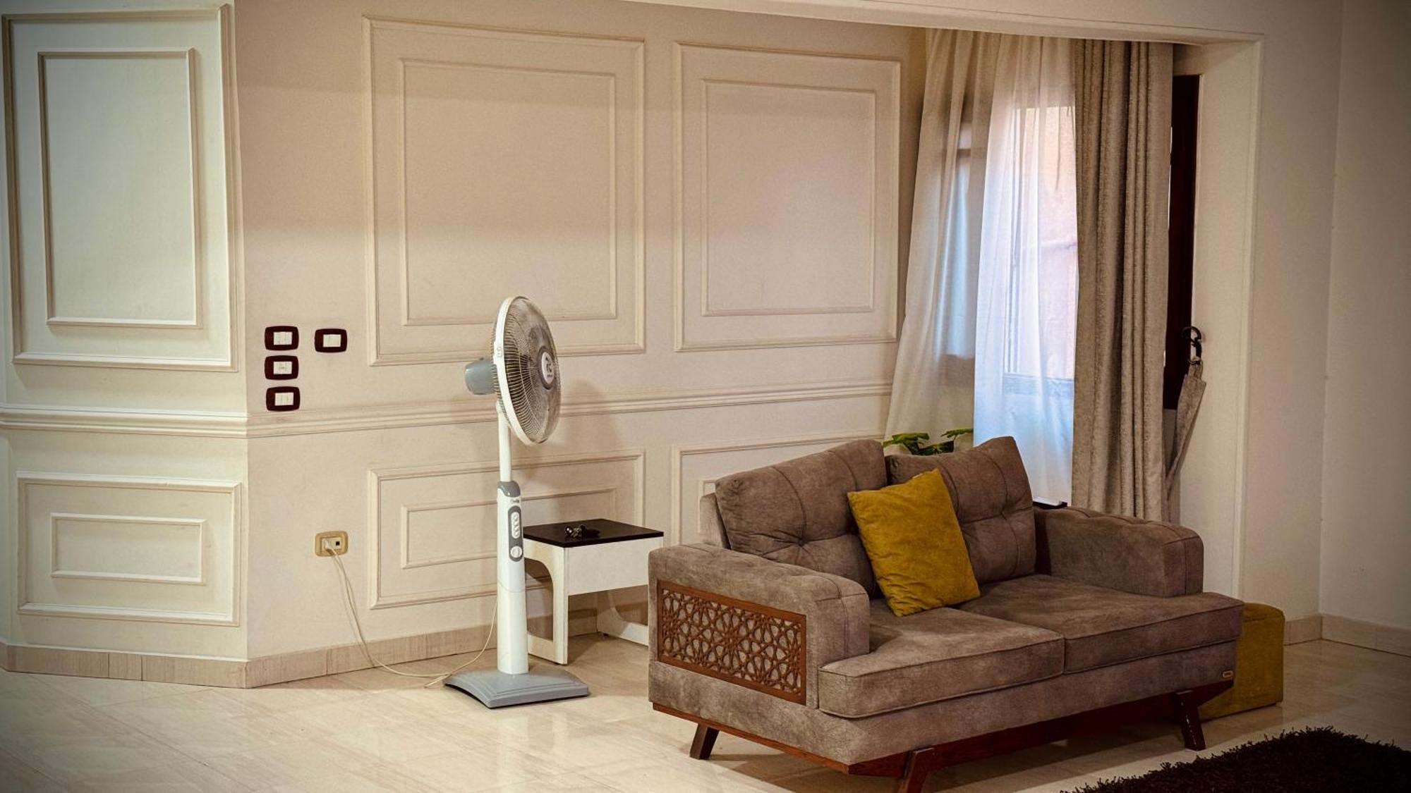 Elegant 3 In Private In New