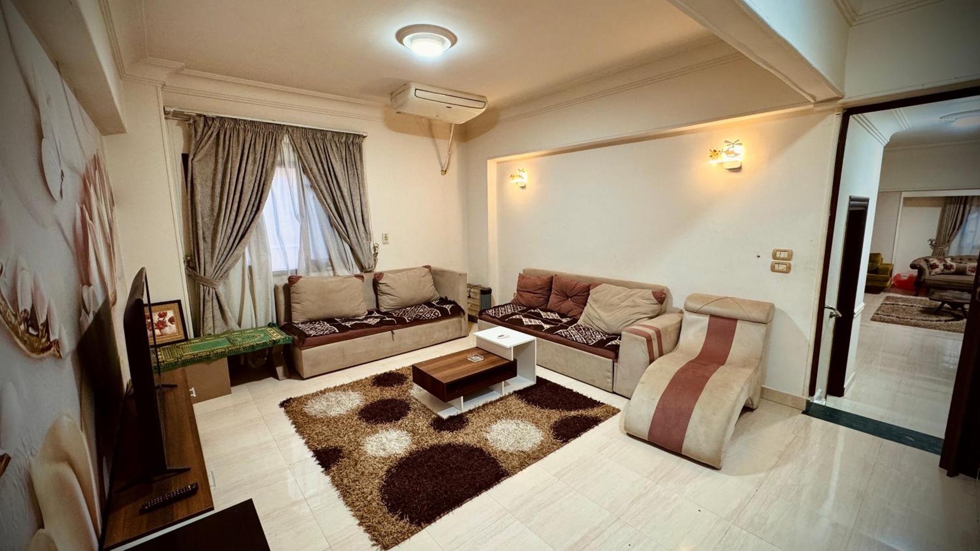 Elegant 3 In Private In New *