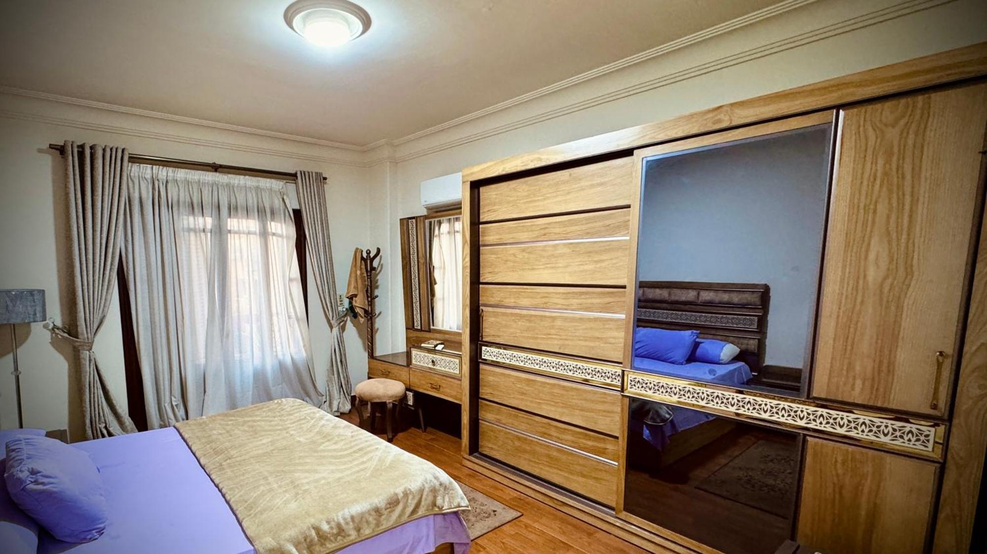 Elegant 3 In Private In New