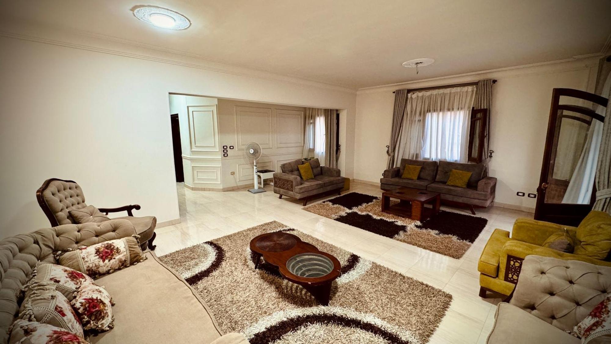 Apartment Elegant 3 In Private In New Cairo