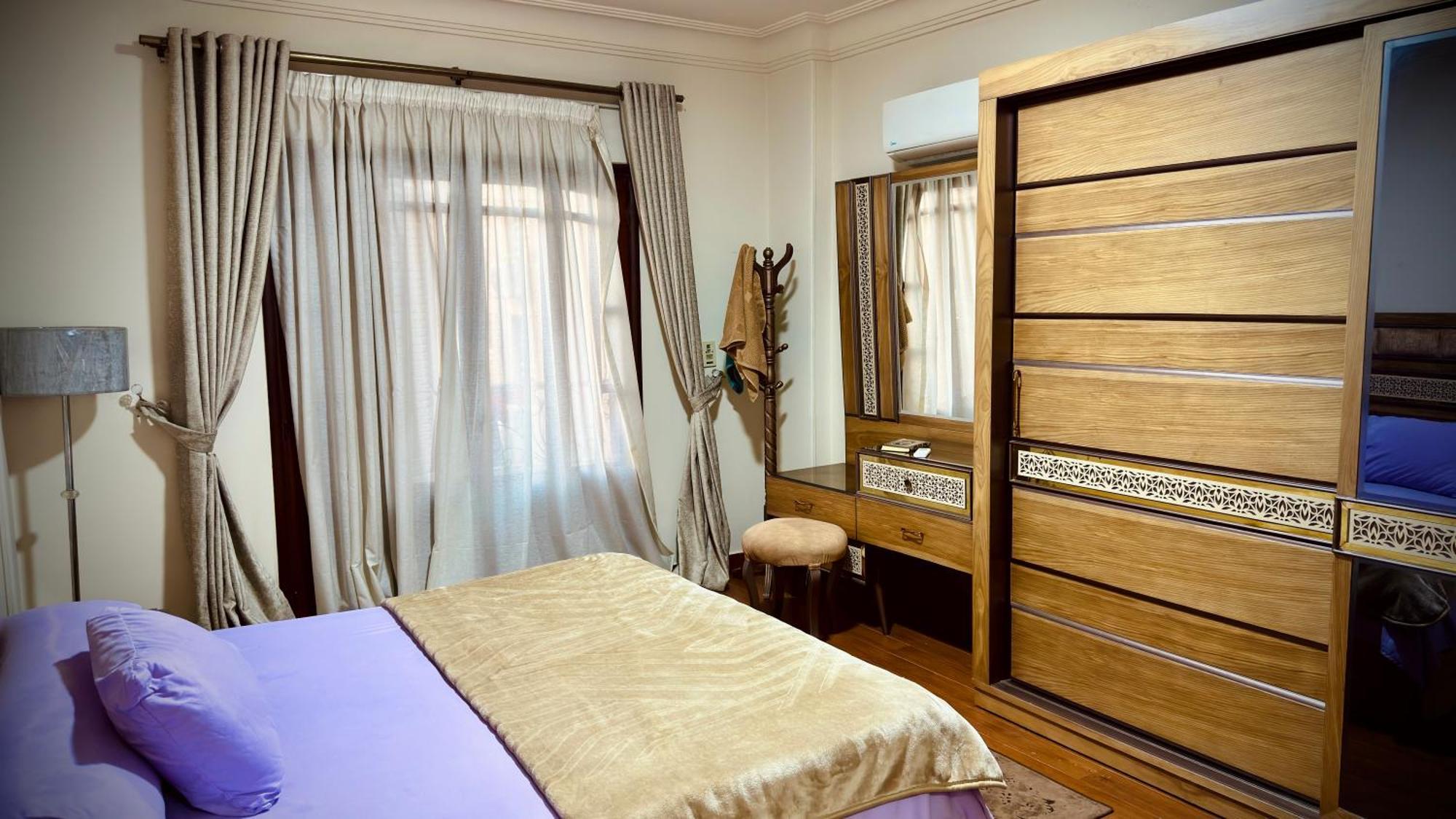 Elegant 3 In Private In New *